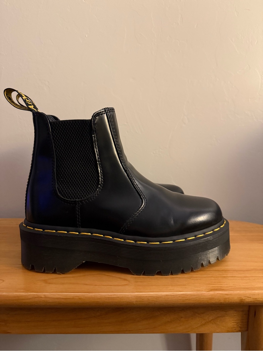 Dr. Martens Jadon Platform Chelsea Boot - Picture 2 of 6